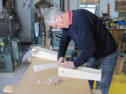 Handwerker in Werkstatt